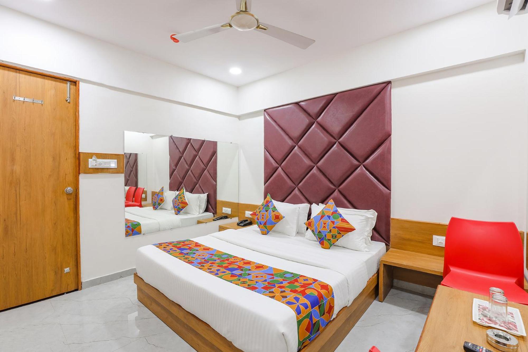 Fabhotel Crystal I - Gandhinagar Dış mekan fotoğraf