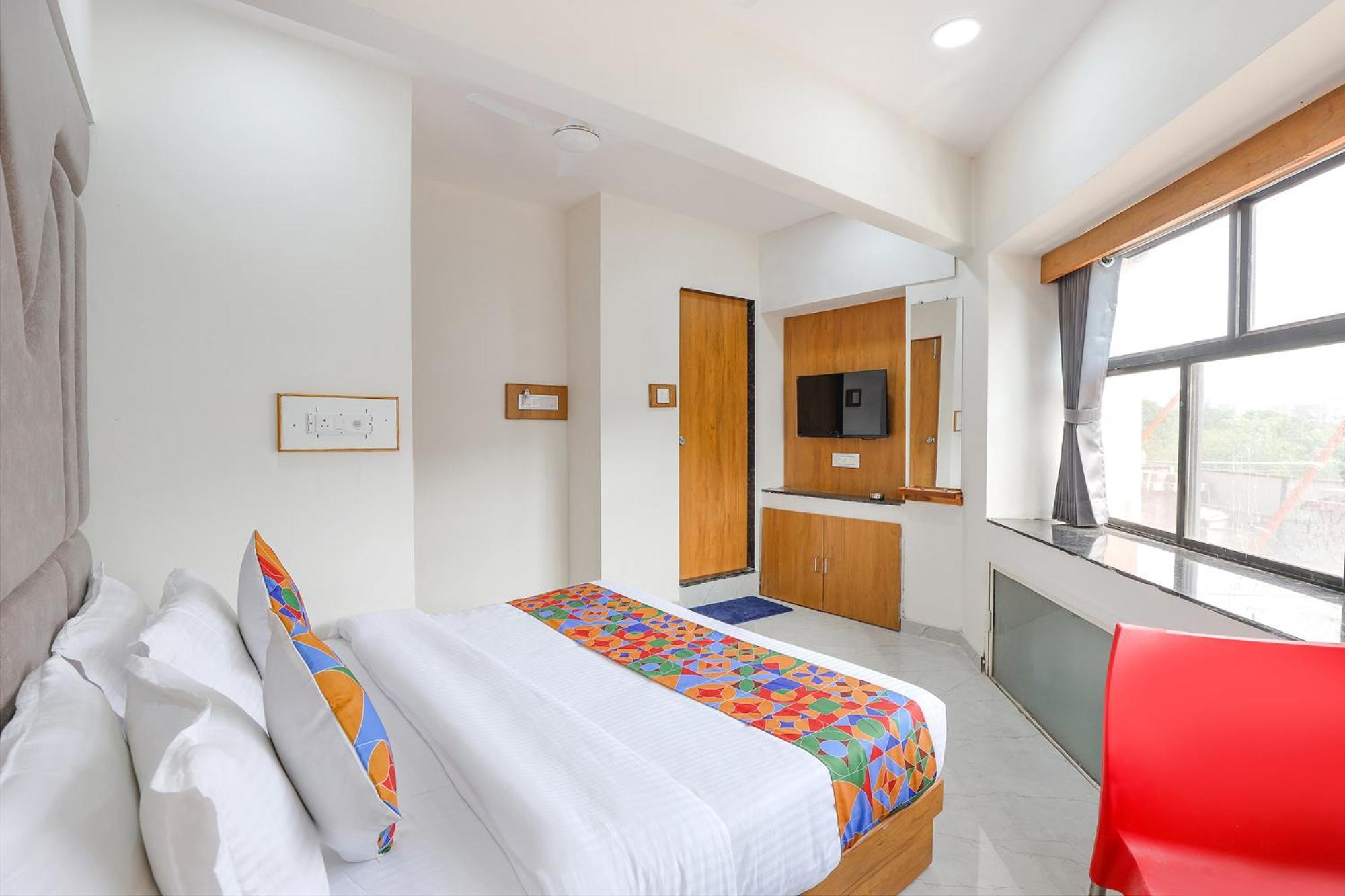 Fabhotel Crystal I - Gandhinagar Dış mekan fotoğraf